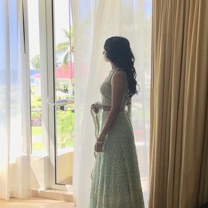 Meet your Posher, Roshan